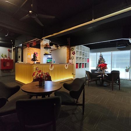 Ryokan Chic Hotel Петалинг-Джая Экстерьер фото
